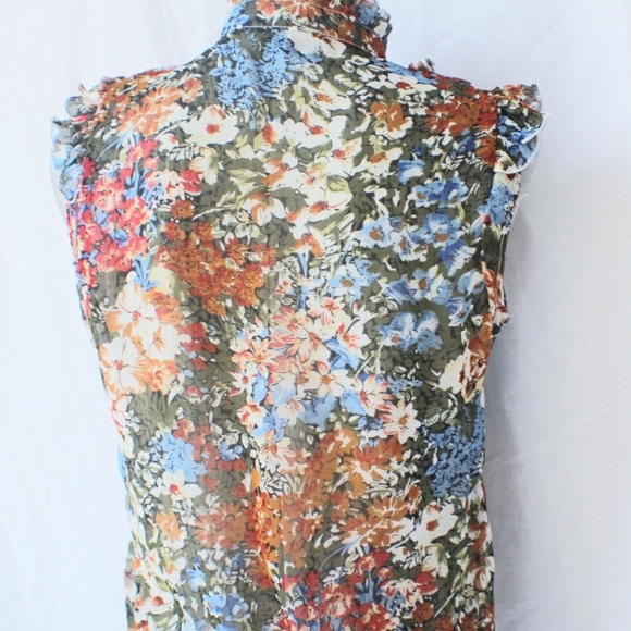 M and S sheer flower crop top. Size small/medium - Picture 2 of 6